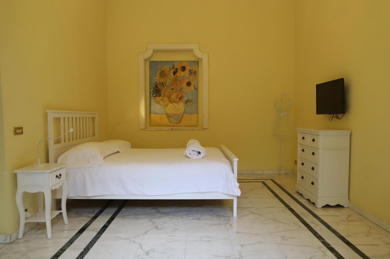 Piazza Dante Suites By Wonderful Italy Napoli Exterior foto