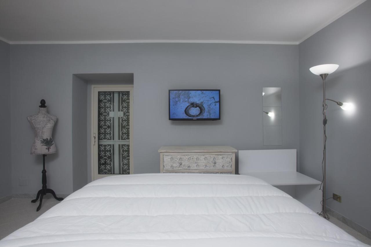 Piazza Dante Suites By Wonderful Italy Napoli Exterior foto